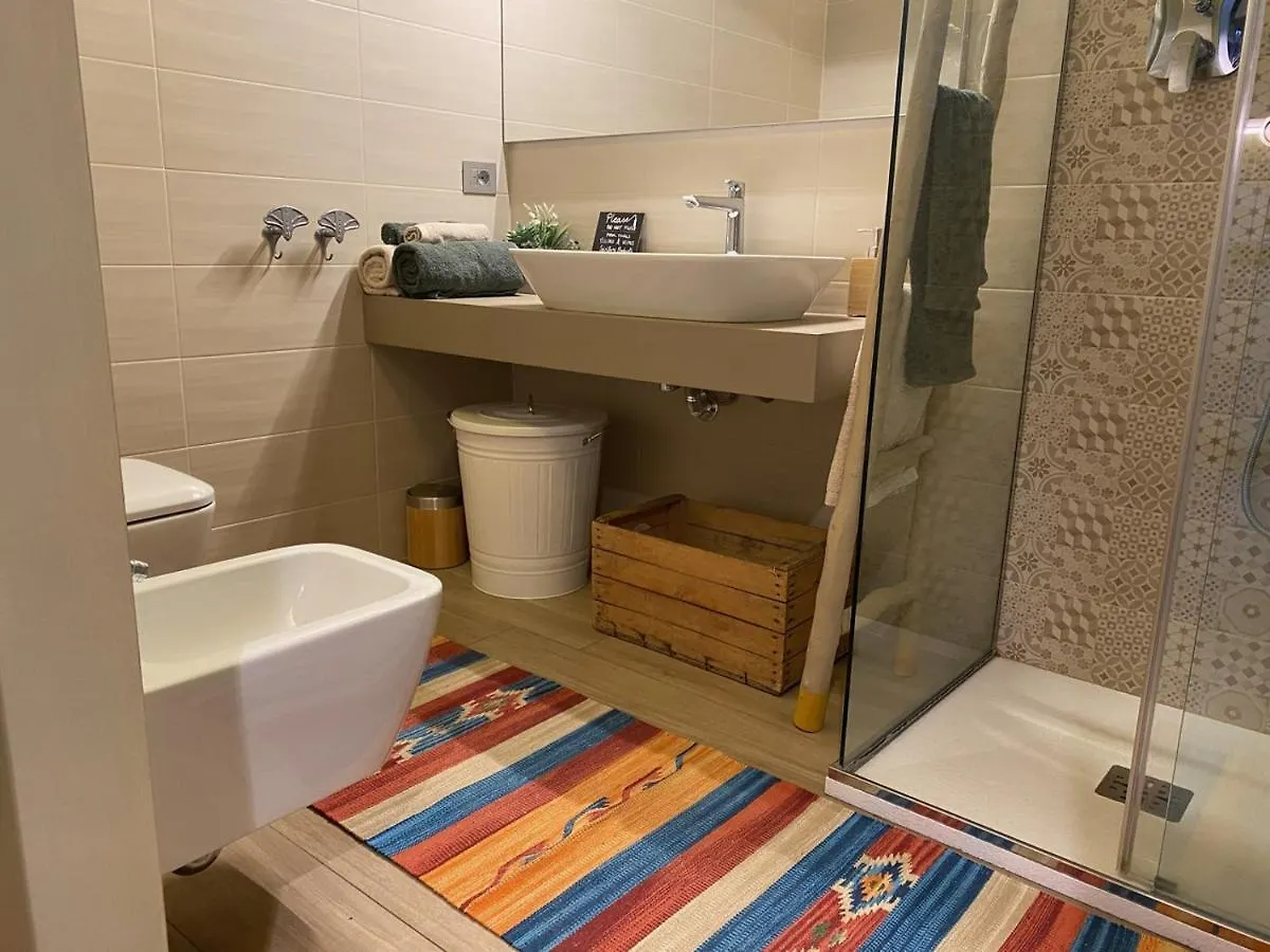 Strada Maggiore 51 Comfortable Studio Apartment Bologna 0*,